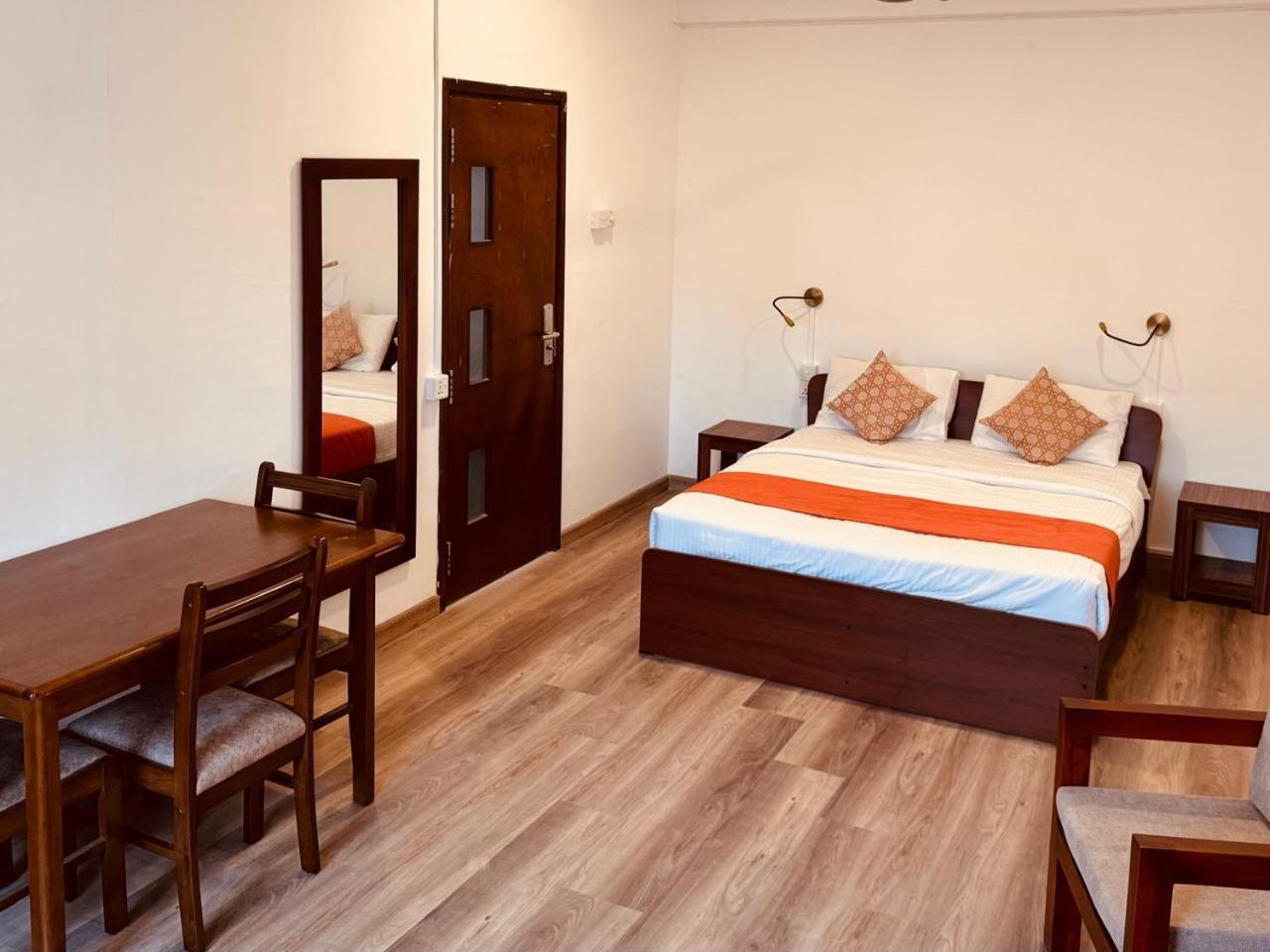 Cityrest Fort Коломбо Екстериор снимка