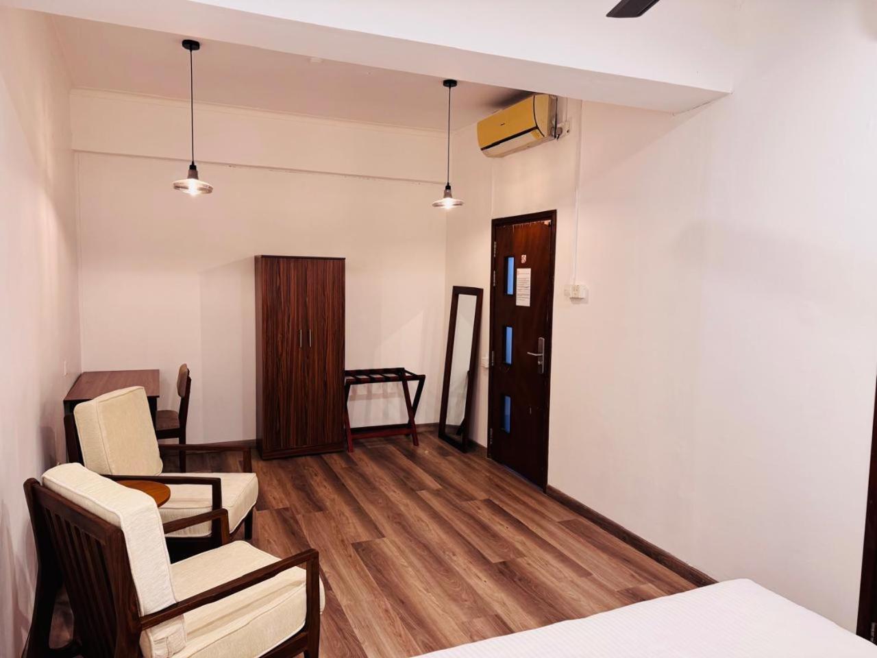 Cityrest Fort Коломбо Екстериор снимка