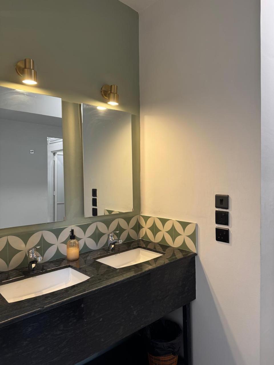 Cityrest Fort Коломбо Екстериор снимка